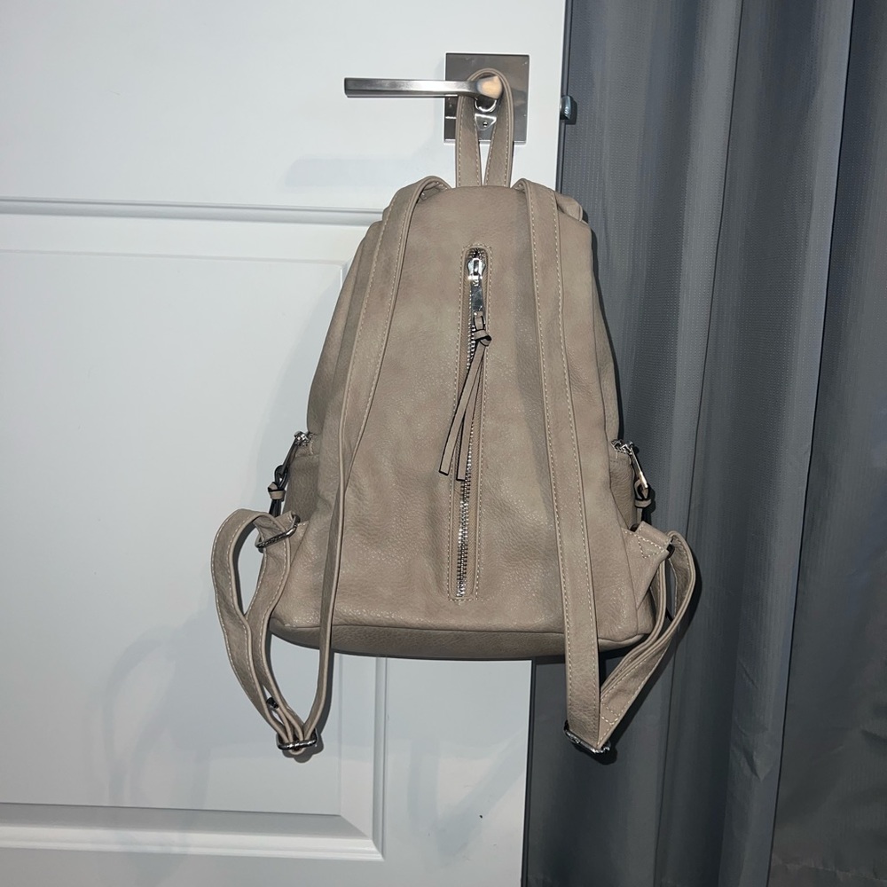 Target brand backpack - Picture 6 of 8